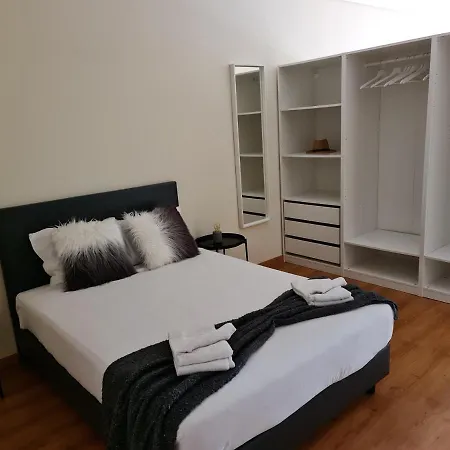 Tomas Flat Apartment *